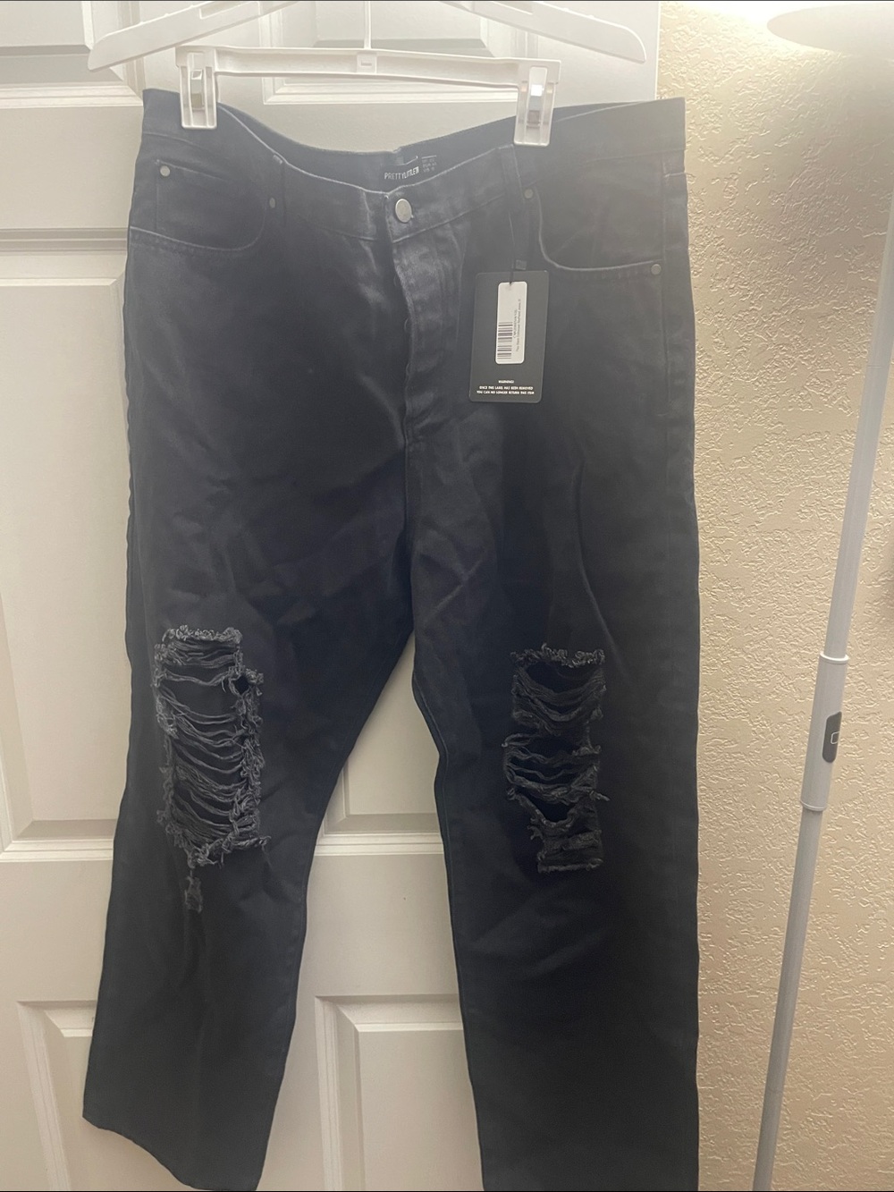 Black Distressed Women-Jeans - Unknown Brand